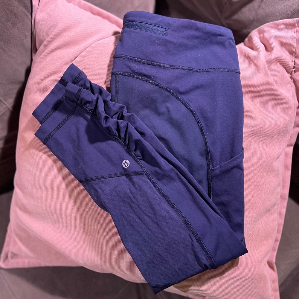 Lululemon Speed Tight Navy Pockets Ruched Ankle Size 8